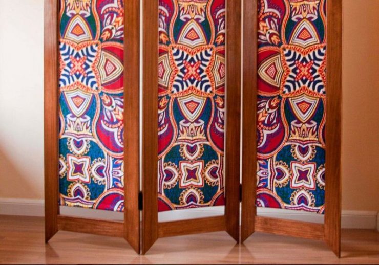How to Make a Folding Screen With Removable Fabric Panels