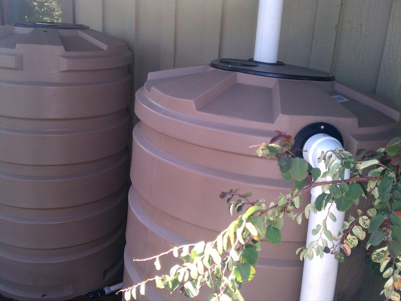 Featured of How to Choose and Use a Home Rainwater Catchment System
