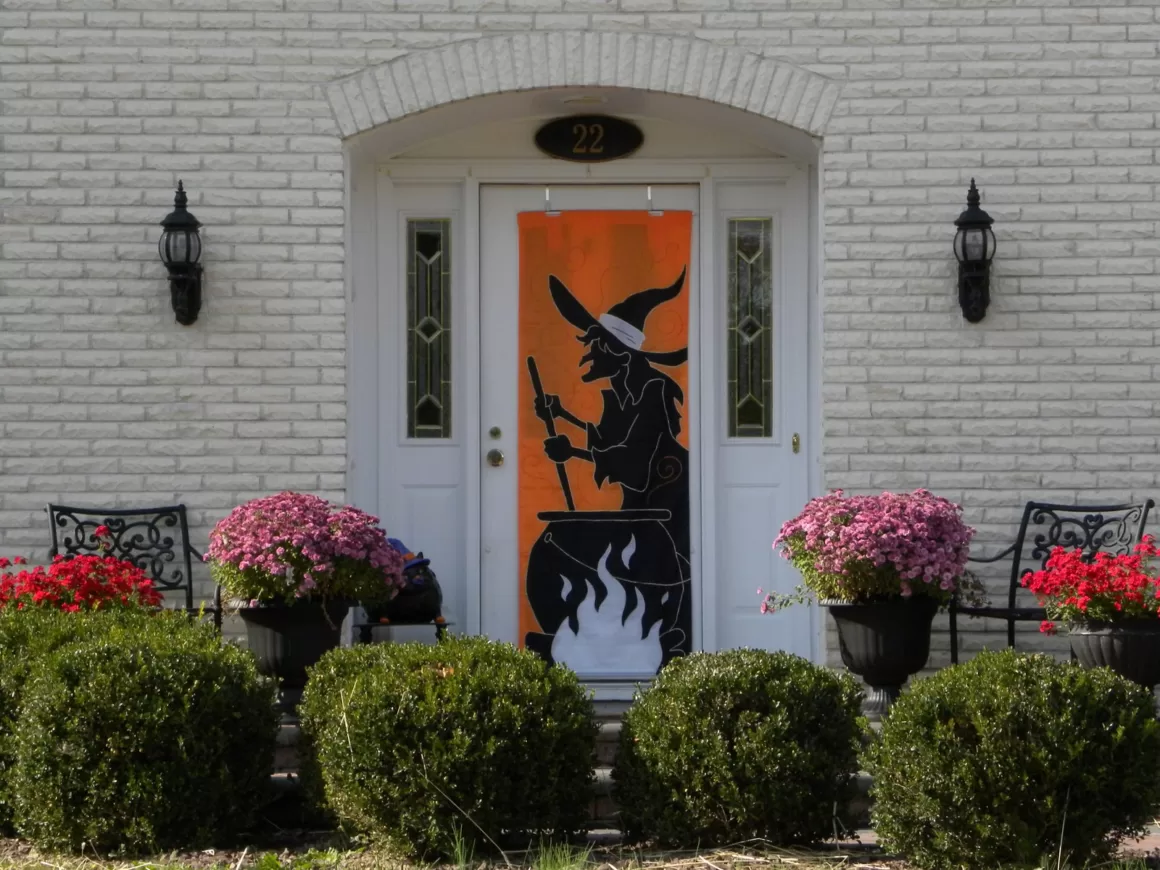 20 Stranger Things Halloween Decor Ideas to Make Your Party Upside Down